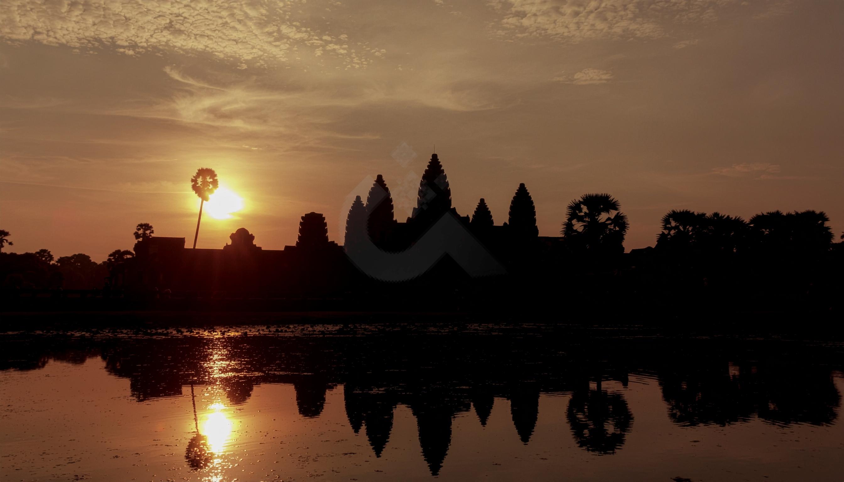 Majestic Angkor Wat at Dawn Temple Silho